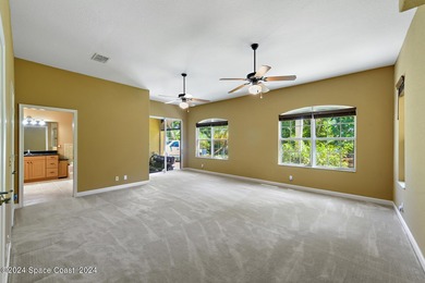 :3 +- Acre Riverfront Estate Home w/ Att 2 car garage plus a - photo 26