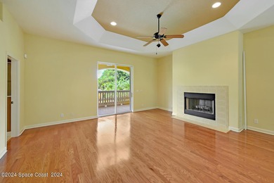 :3 +- Acre Riverfront Estate Home w/ Att 2 car garage plus a - photo 32