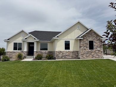 Welcome to this custom-built home beautifully situated on a - photo 1