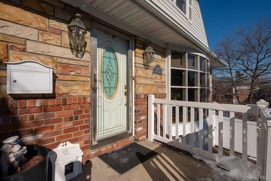 Welcome to this beautifully designed 5-bedroom, 3-bath home in - photo 5
