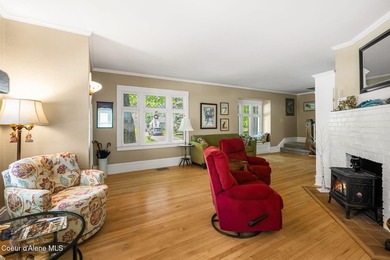 Classic home in the heart of sought after South Sandpoint - photo 5