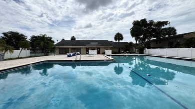 Spacious 1BR/1.5BA Lakefront Condo - All Ages Welcome! Features - photo 11