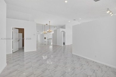 Welcome to this well-maintained Palm Beach residence in Estates - photo 13
