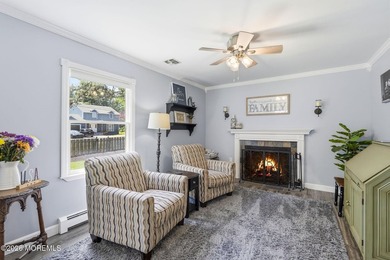 Beautifully updated home on an oversized 18,000+ sq ft corner - photo 14