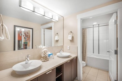 Escape to this fully furnished, groundfloor unit in sought-after - photo 17