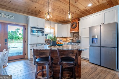 Welcome to a rare, turn-key equestrian estate offering a fully - photo 6