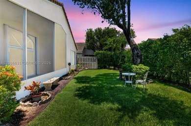 Welcome to this well-maintained Palm Beach residence in Estates - photo 38