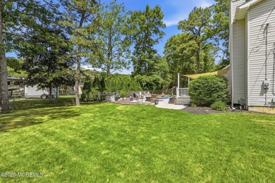 Beautifully updated home on an oversized 18,000+ sq ft corner - photo 50