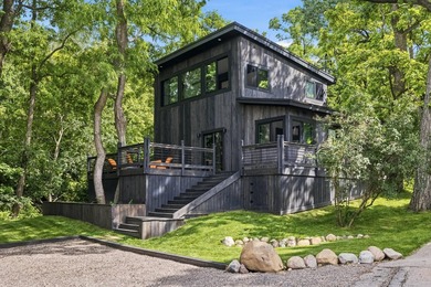 Lake Geneva Home For Sale in Fontana Wisconsin