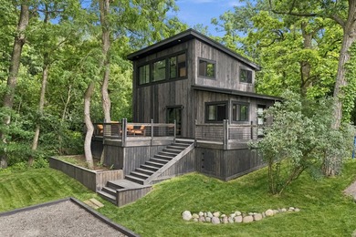 Lake life starts here. Fully renovated 2 bedroom 2 bath cottage - photo 10