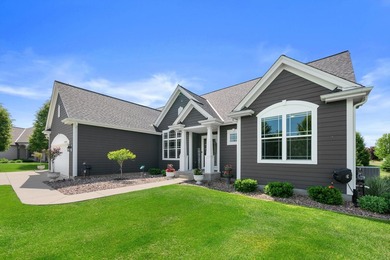 Nestled on a cul-de-sac in Westshore, this split-bedroom ranch - photo 3