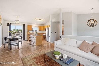 4-bedroom, 2-bath home with a large fenced backyard and no HOA - photo 6