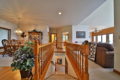Magnificent Kabetogama Lake home on 14 acres. This custom-built - photo 17
