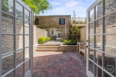 Stunning property where historic charm meets quiet luxury in the - photo 21