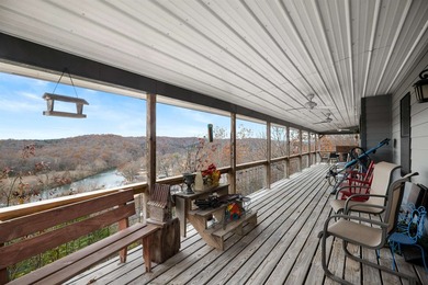 Spring River Bluff Estate: Eco-Friendly Luxury with Stunning - photo 23