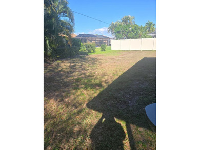 Beautiful 3 Bed 2 Bath with a screen-enclosed Lanai. Newly - photo 28