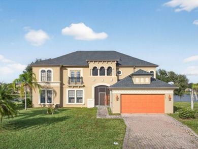 Lake Tohopekaliga Home For Sale in Kissimmee Florida