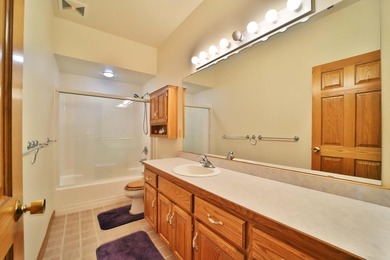 Magnificent Kabetogama Lake home on 14 acres. This custom-built - photo 32