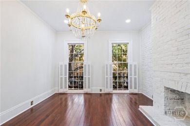 Stunning property where historic charm meets quiet luxury in the - photo 37