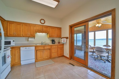 Magnificent Kabetogama Lake home on 14 acres. This custom-built - photo 50