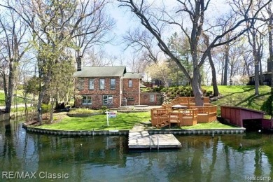 Wolverine Lake Home For Sale in Wolverine Lake Michigan