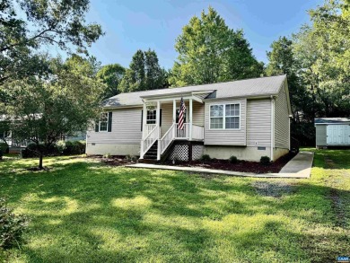 Lake Home For Sale in Palmyra, Virginia
