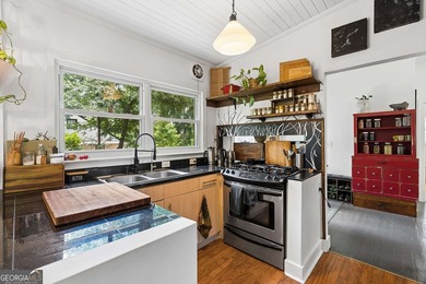 Located in sought-after East Lake, within the coveted 1st-tier - photo 11
