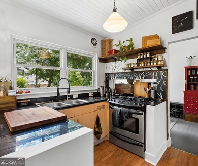 Located in sought-after East Lake, within the coveted 1st-tier - photo 15