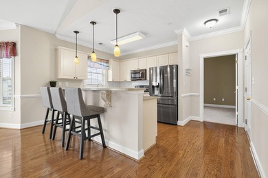 Don't miss this beautifully maintained top-floor end-unit condo - photo 18