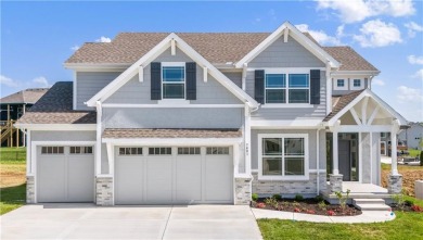 (private lake, pond, creek) Home For Sale in Kansas City Missouri