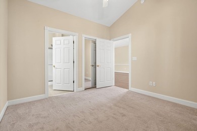 Don't miss this beautifully maintained top-floor end-unit condo - photo 22