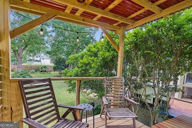 Located in sought-after East Lake, within the coveted 1st-tier - photo 27