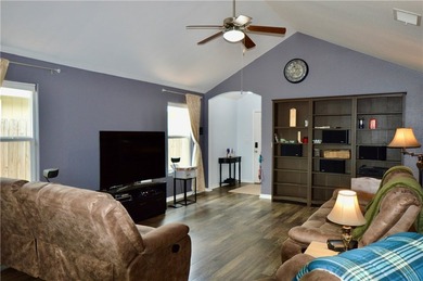 Welcome to this charming cottage-style retreat in the heart of - photo 14