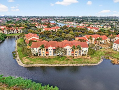 Spacious 3BR/2BA First-Floor Corner Unit with Split Bedroom - photo 4