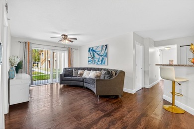 Spacious 3BR/2BA First-Floor Corner Unit with Split Bedroom - photo 6