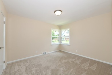 Seller's plans changed which gives you the opportunity to buy - photo 17