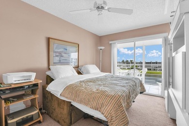 Spacious 4th floor Condo 2 br 2 bath This condo is Fully - photo 22
