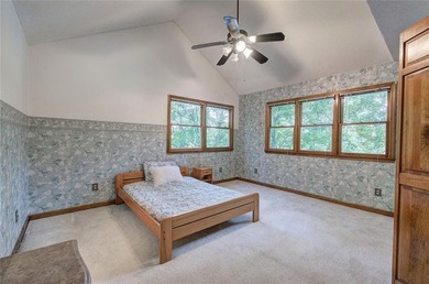 Your Lakeside Sanctuary Awaits: Discover unparalleled lakeside - photo 31