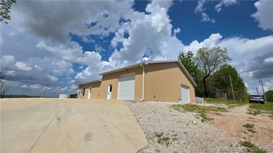 PRICE IMPROVEMENT, SELLER WILL LOOK AT OFFERS! Perched high - photo 34
