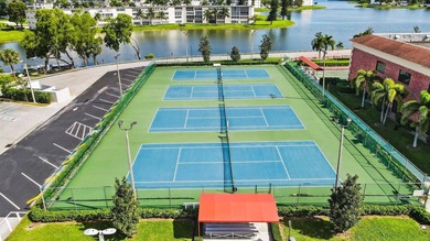 Spacious 4th floor Condo 2 br 2 bath This condo is Fully - photo 49