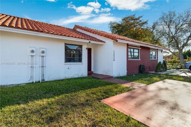 Charming single-story fee-simple townhouse in a coveted prime
