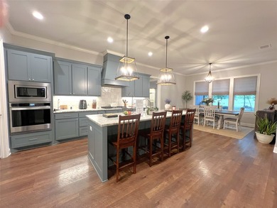 Beautiful custom home built in 2022 located in The Links at - photo 13