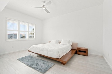 It's all about the view! Enjoy breathtaking marina vistas and - photo 18