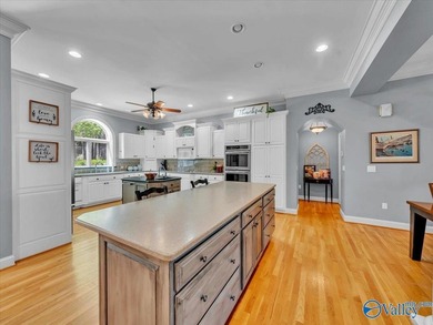 A rare legacy estate on the main channel of Lake Guntersville - photo 20