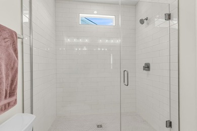 Discover the perfect balance of modern comfort and vibrant - photo 24