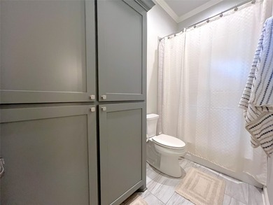Beautiful custom home built in 2022 located in The Links at - photo 28