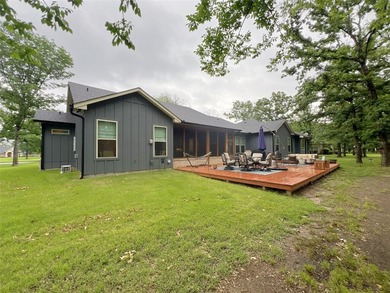 Beautiful custom home built in 2022 located in The Links at - photo 35