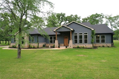 Beautiful custom home built in 2022 located in The Links at - photo 39