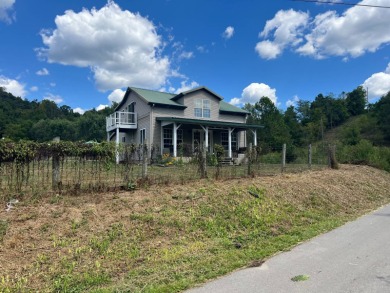 Lake Home For Sale in Hustonville, Kentucky