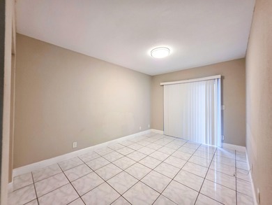 Welcome to this thoughtfully designed three-bedroom - photo 15